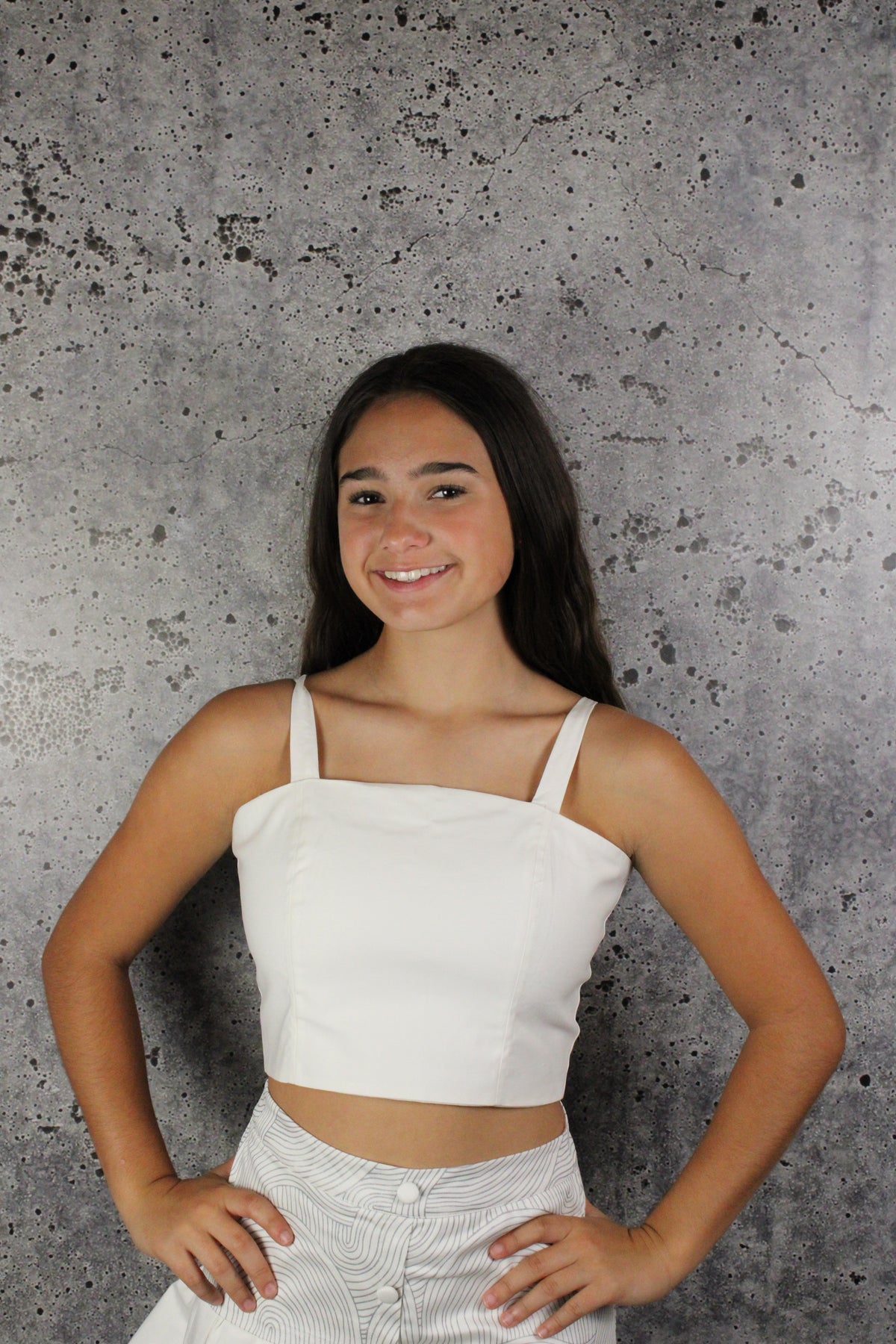 IS White Basic Crop Top